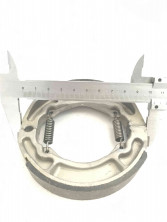 Колодки тормозные барабан скутер Suzuki Address 100