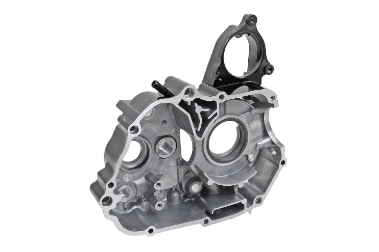 Картер левый Delta под кпп с шарикоподшипниками черный