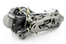 Двигатель скутер 4х такт. 50 см3 139QMB короткая ось,коротк. вариатор (с возд.фильтром и карб)