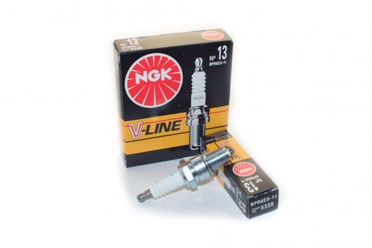 Свеча NGK BPR6ES-11 скутер