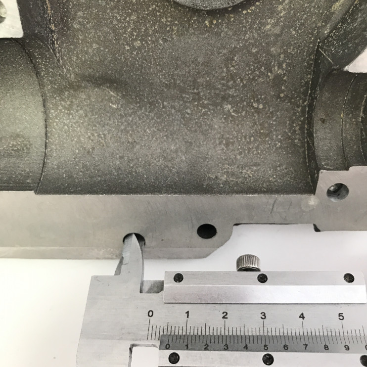 Картер редуктора привода шнеков правый KC626MS