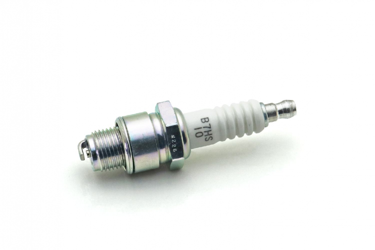 Свеча NGK B7HS-10