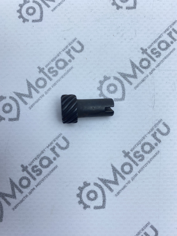 Шестерня натяжителя цепи Champion 137 171372142