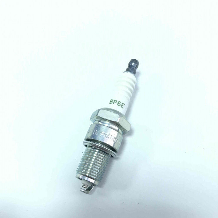 Свеча Буран NGK BP6E оригинальная  5637 V-LINE4   аналог А-17ДВ1