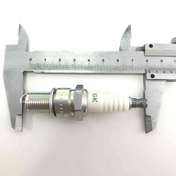 Свеча Буран NGK BP6E оригинальная  5637 V-LINE4   аналог А-17ДВ1