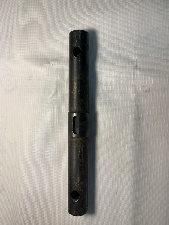 Вал Тарпан нижний с шестерней под шпонку (бронза) редуктора №4 (27 зубов)