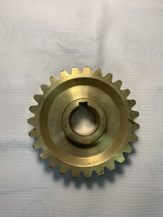 Вал Тарпан нижний с шестерней под шпонку (бронза) редуктора №4 (27 зубов)