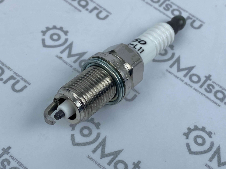 Свеча DENSO KJ16CR-L11 (3132) оригинал Япония (аналог NGK ZFR5F-11,Skoda,Volksvagen,Opel,Chevrolet)
