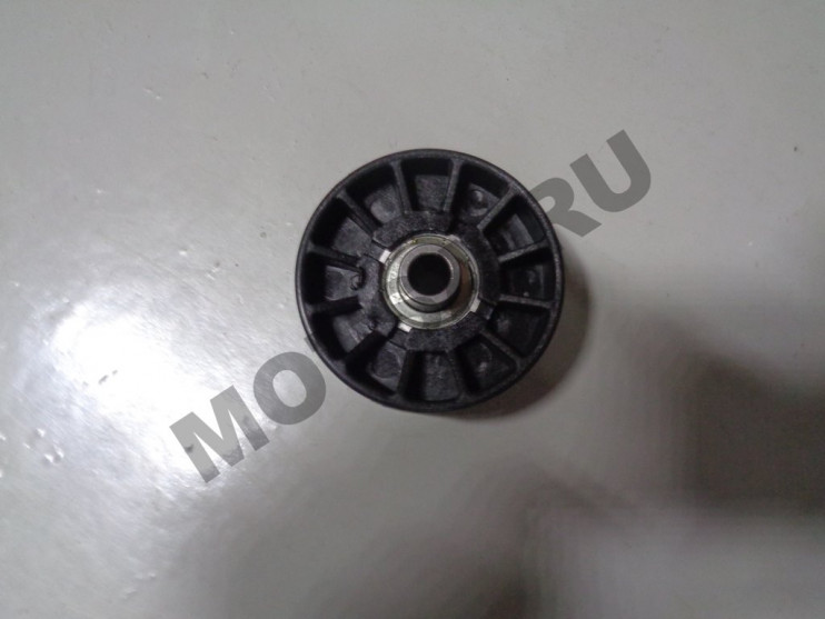 Ролик натяжителя ремня привода колёс KC624S