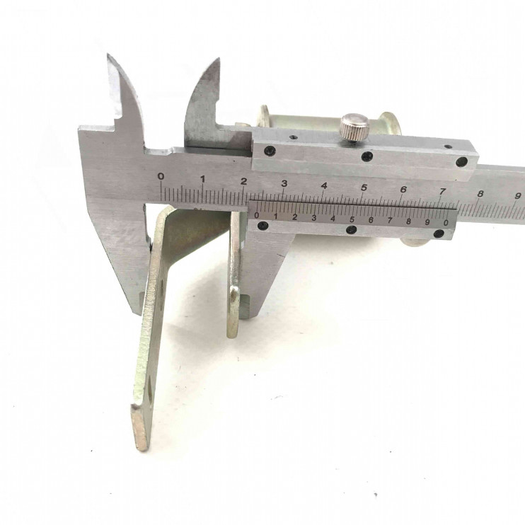 Ролик натяжной Крот метал. широкий (на 2 ремня) с кронштейном