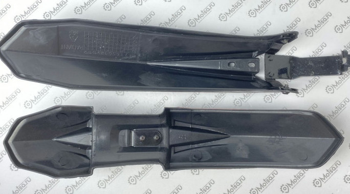 Крылья 20 пластик (пара) (щитки) (45 см переднее+28 см заднее)