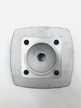 Головка цилиндра прямое отверстие под свечу веломотор F50-F60