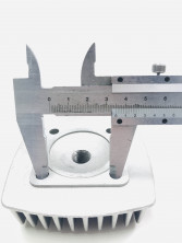 Головка цилиндра прямое отверстие под свечу веломотор F50-F60