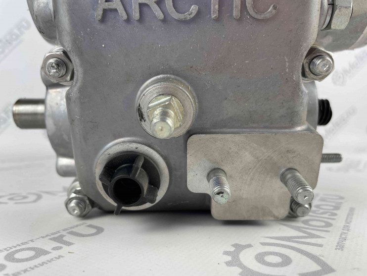 Коробка снегоход Буран реверса нового образца (короткий вал гладкий) (110603190) (3-х рядная цепь)