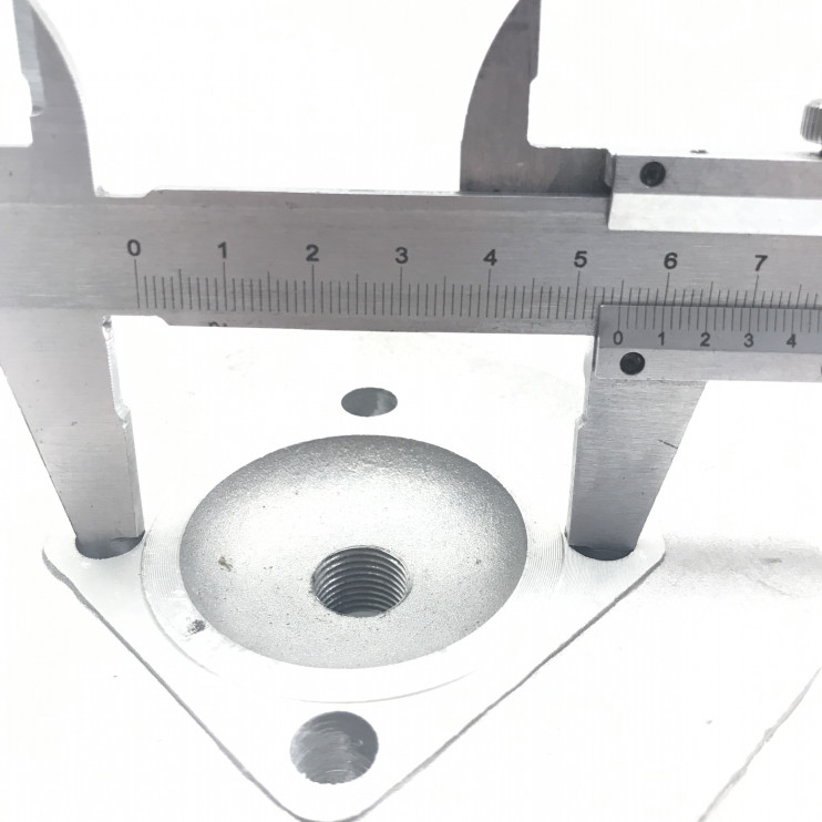 Головка цилиндра прямое отверстие под свечу веломотор F80