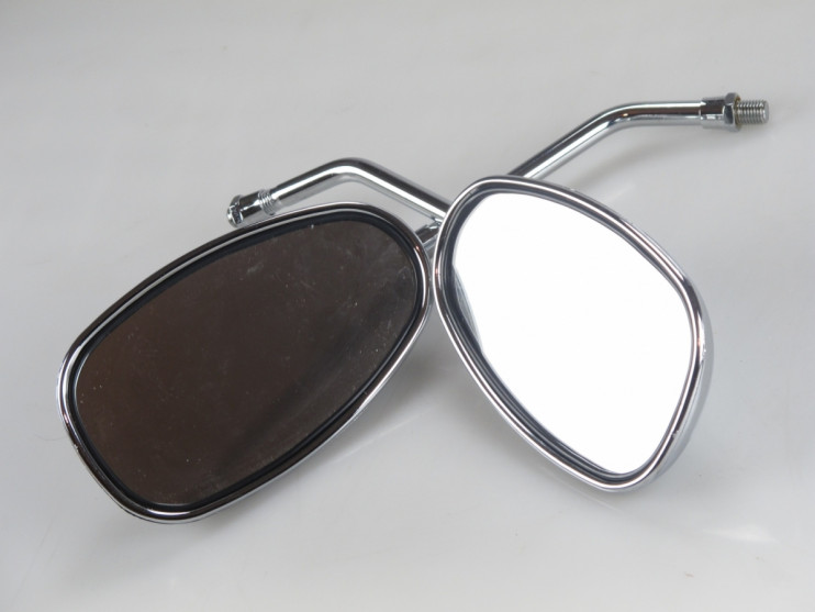 Зеркала 010-А бобовидное хром d8