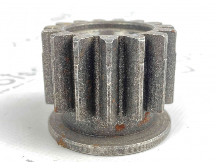 Шестерня рулевого вала КПП (15 зубов, под гладкий вал) МБ-8D,МБ-10D