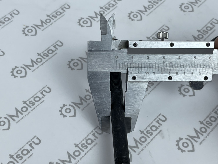 Ось втулки заднего колеса 3-8-145 мм черная