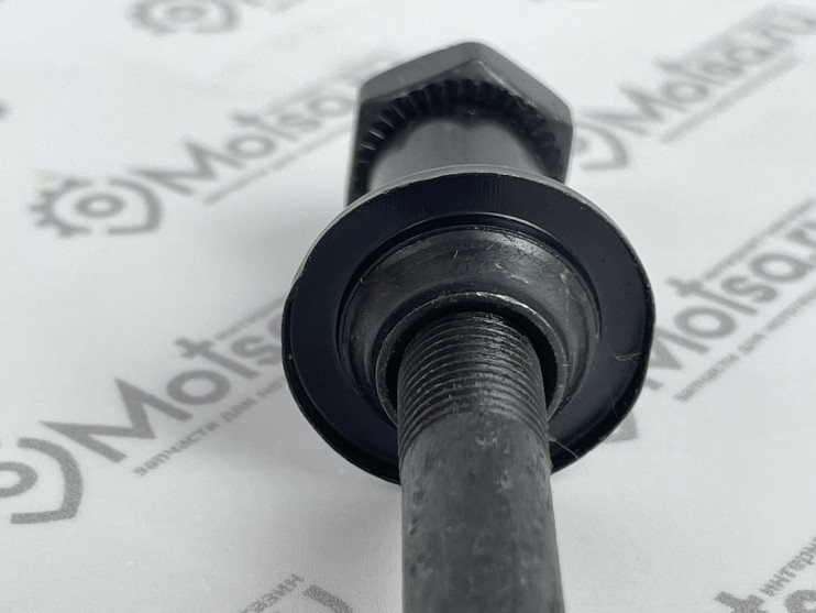 Ось втулки заднего колеса 3-8-145 мм черная