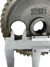 Шестерня Урал газораспределительная большая 2 отверстия