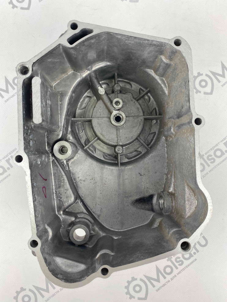 Крышка картера правая 154FMI