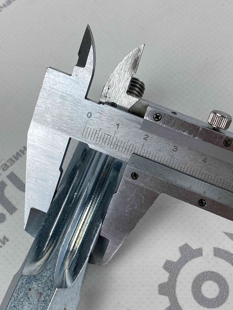 Вал привода колеса фрикциона ST556 шестигранник PG-045