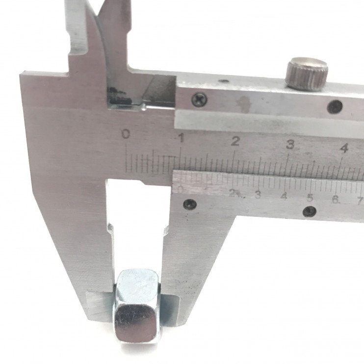 Гайка крепления ножа мотокосы М10 левая резьба универсальная (М10*1,25)