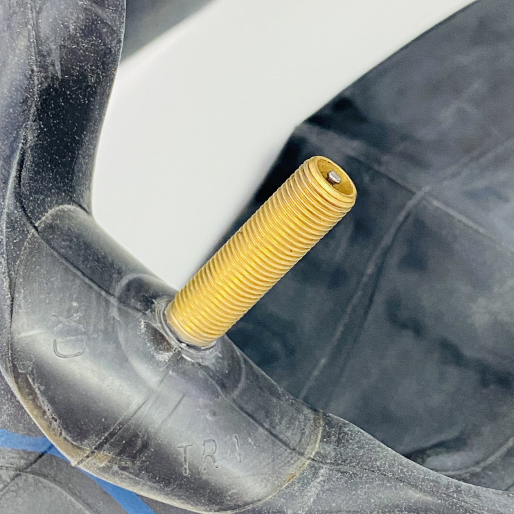 Камера 18 3.25-3.50-18 бутиловая вентиль TR4 Kingworld