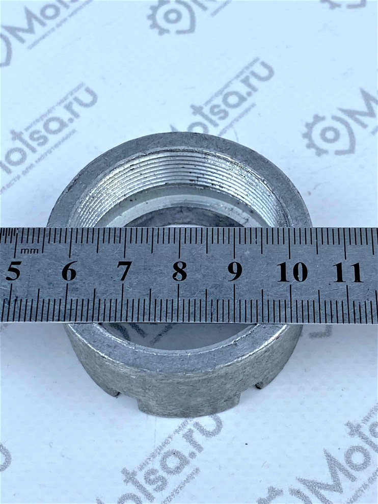 Гайка Урал глушителя