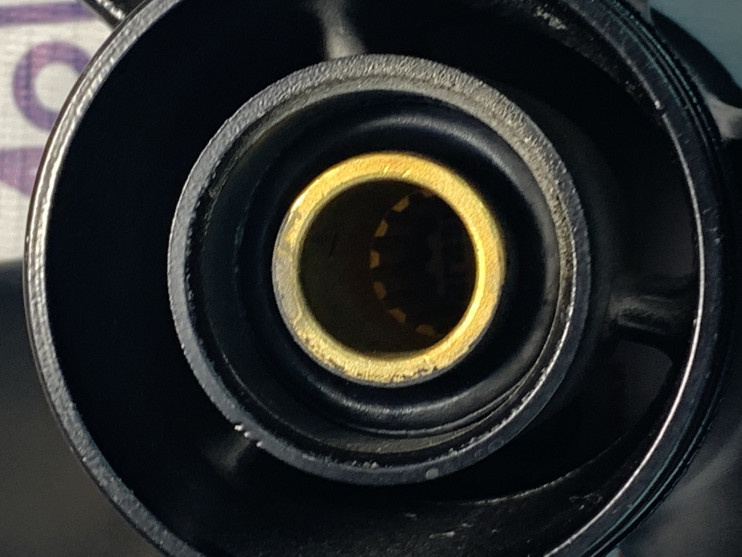 Винт 9.25-9 14 шлицов 9.9-20НР