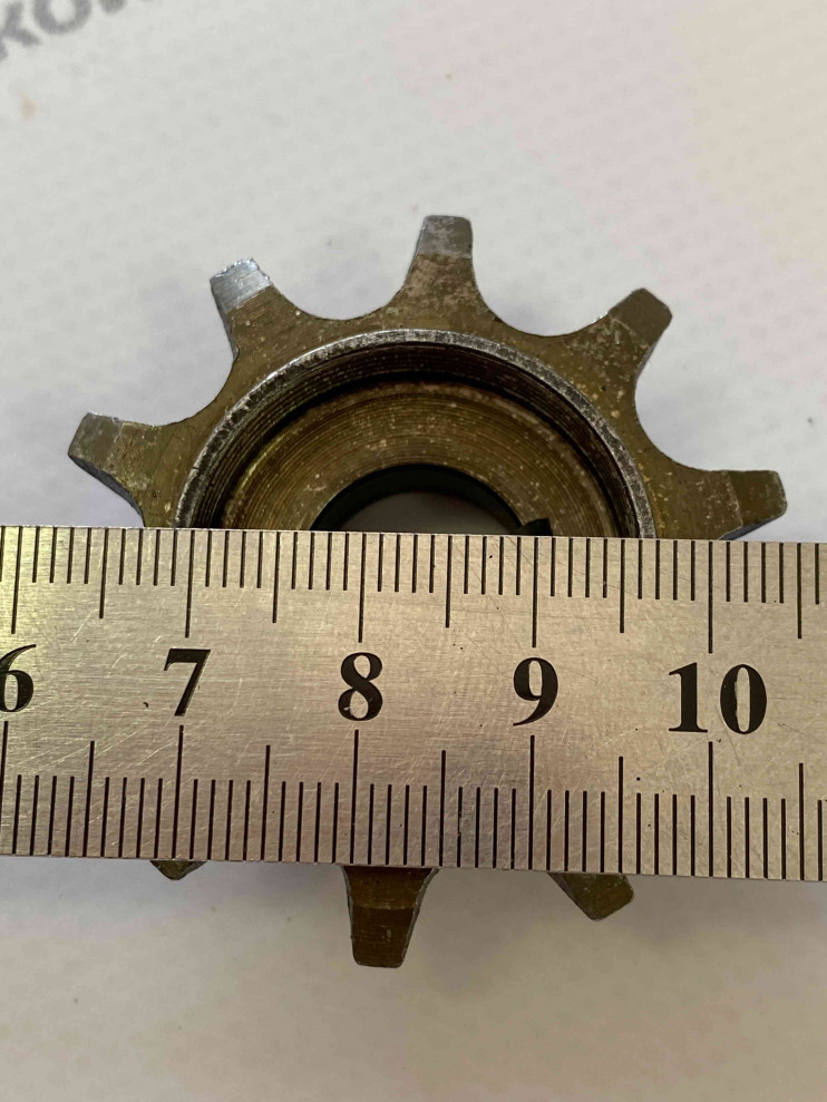 Звезда ведущая веломотор F50-F80 под шпонку