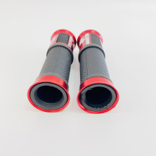 Ручки руля пластиковые красные с надписью MONSTER