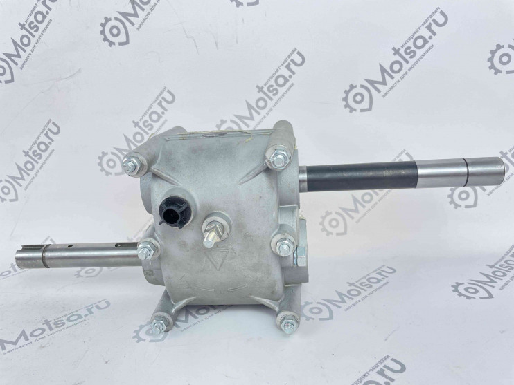 Коробка реверса мотобуксировщика (редуктор без цепи) с длинным валом