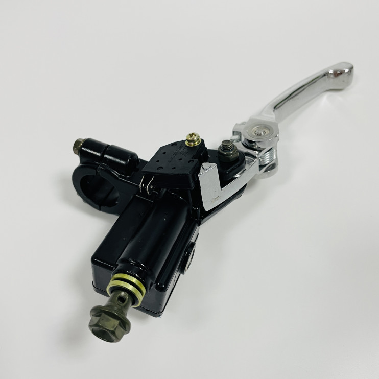 Рычаг тормоза правый (с главным цилиндром гидравлики) (складной) TTR 125