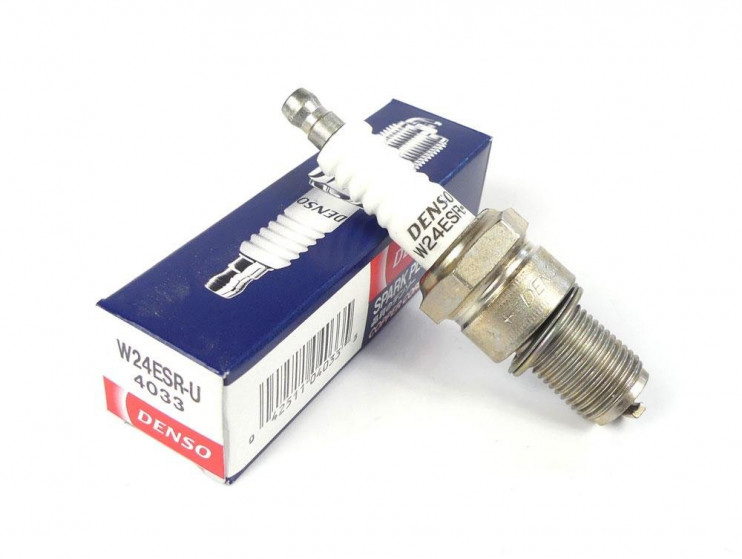 Свеча DENSO W24ESR (6068) (аналог NGK BR8ES) (буран)