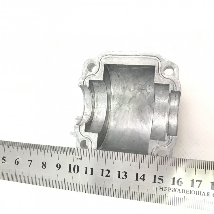 Крышка коленвала Stihl 180 поддон 1130 021 2505