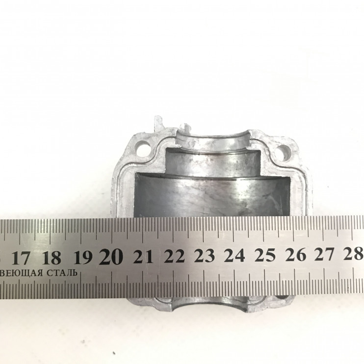 Крышка коленвала Stihl 180 поддон 1130 021 2505