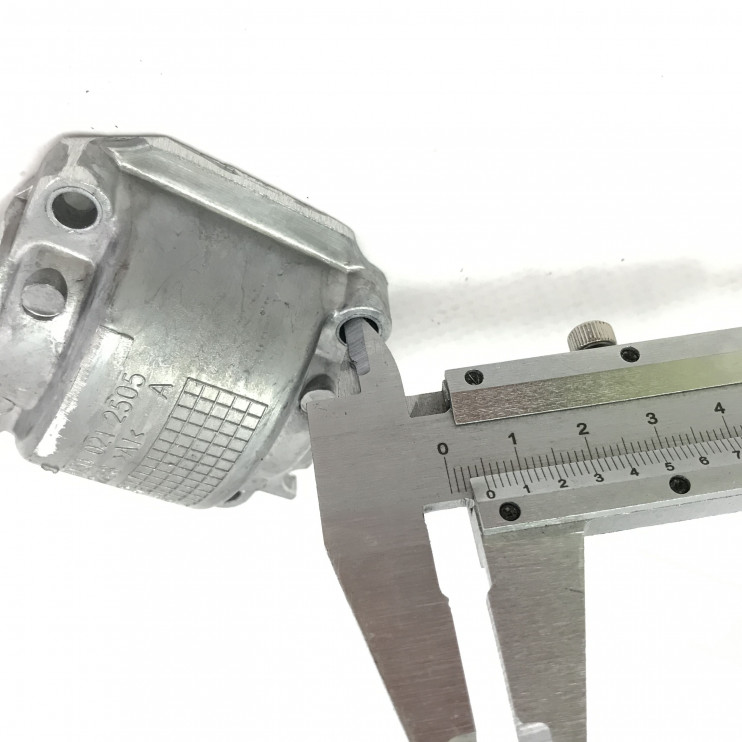 Крышка коленвала Stihl 180 поддон 1130 021 2505