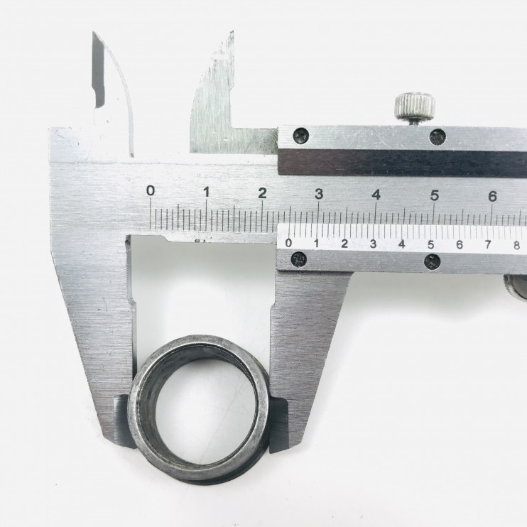 Втулка Урал колеса распорная левая низкая