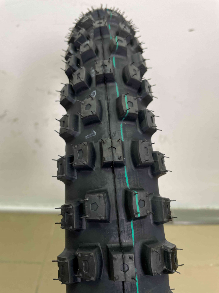 Покрышка 19 70/100 камерная с камерой P88