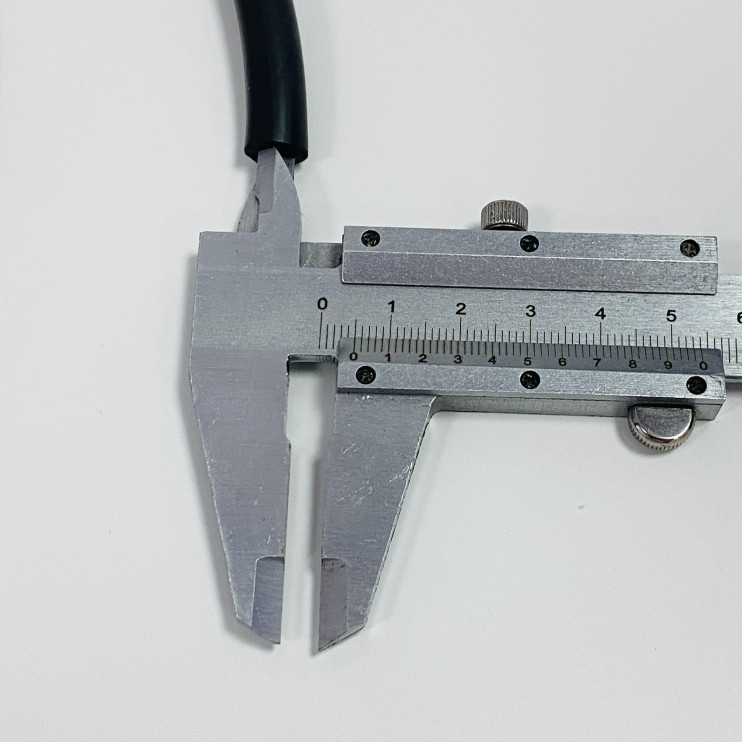 Бензошланг скутер, мопед резиновый черный d=9 (5) mm (1м)