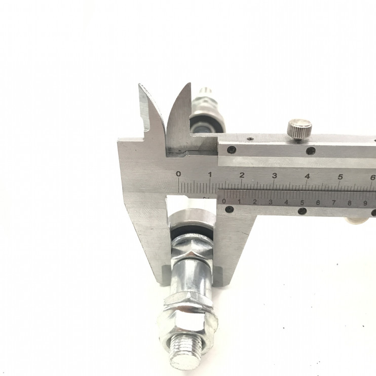 Ось втулки заднего колеса 3-8х182 мм на промподшипниках