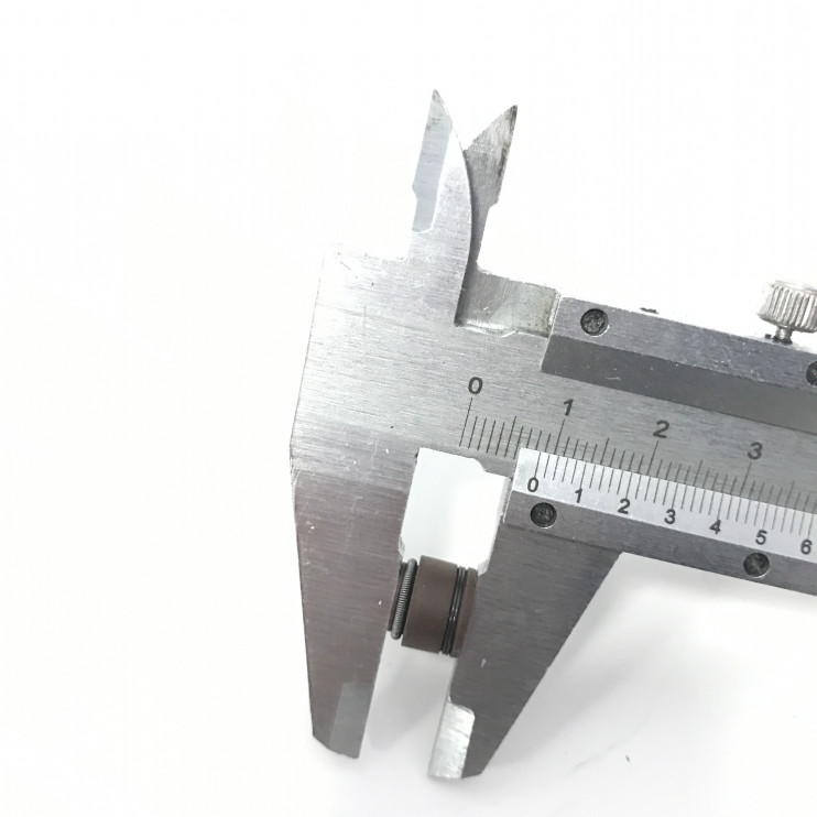 Колпачки маслосьемные 152QMI