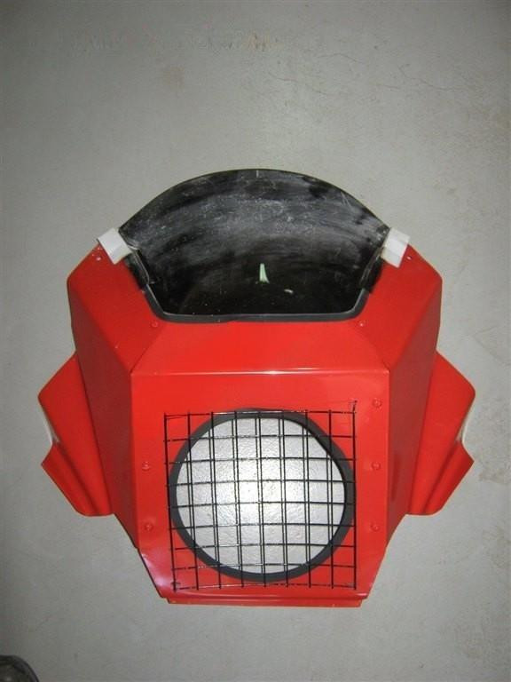 Щиток ветровой 05 средний красный