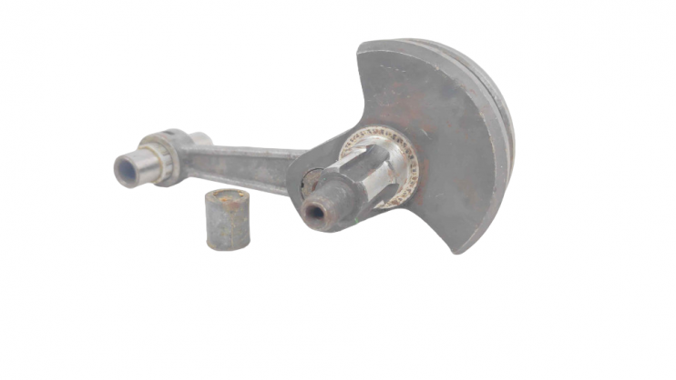 Коленвал Бензопила Урал заводской с сепаратором