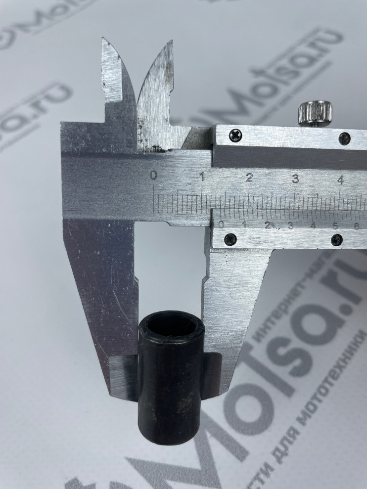 Втулка Урал сайлентблока маятника малая 6309262