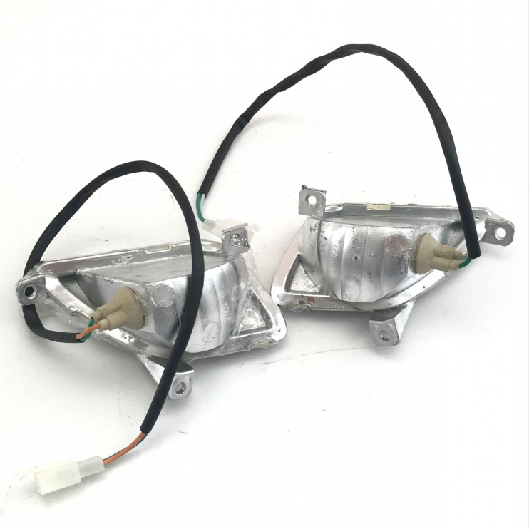 Боковые фонари передние скутер Scorpion F2