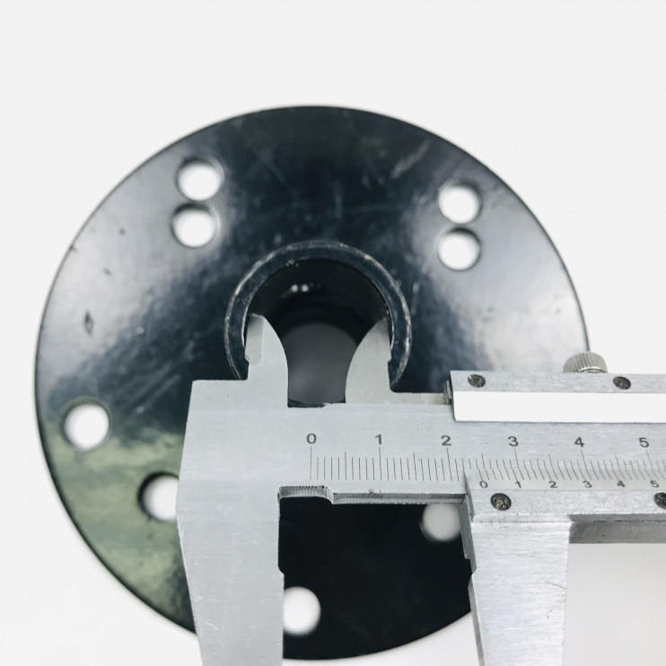 Ступица колеса Крот, Тарпан (универсальная на 4 и 5отв., L=70мм, d пос.=25)