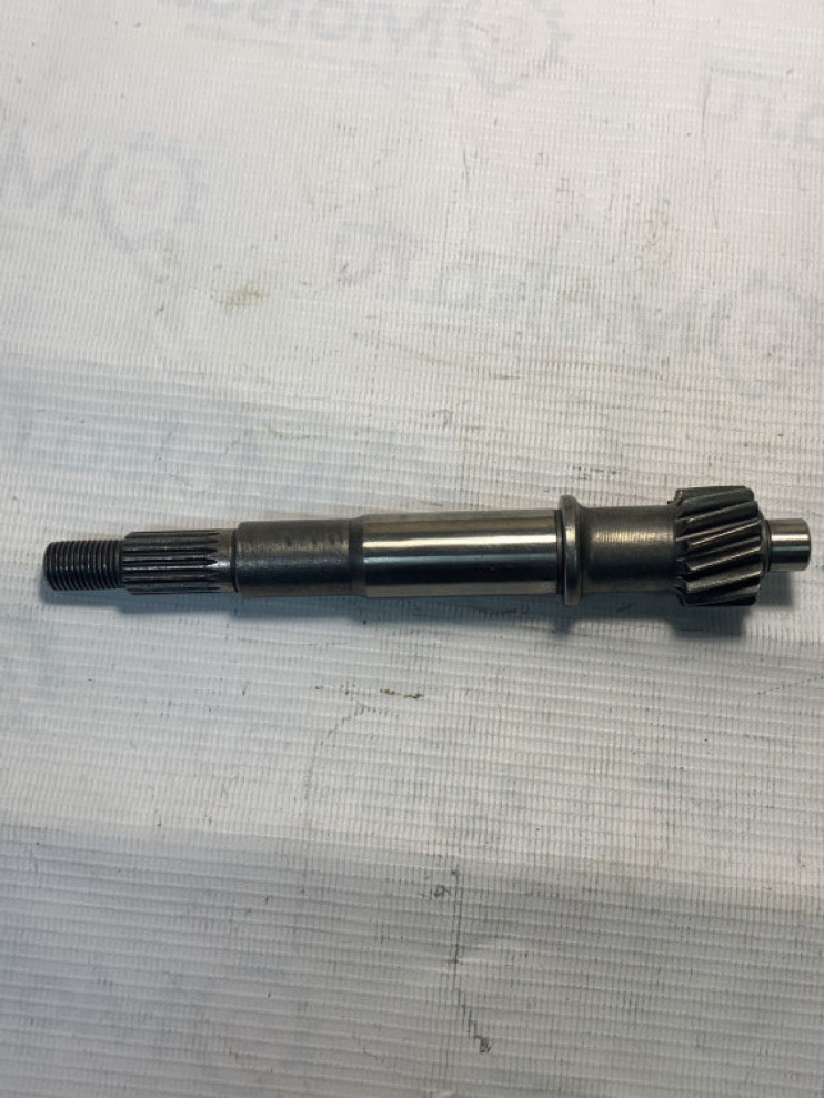 Вал первичный заднего колеса с шестерней 152QMI 157QMJ