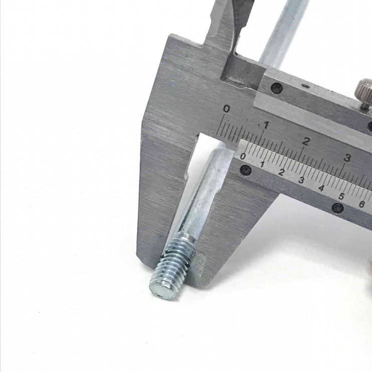 Шпилька головки цилиндра 182F-192F М6х134 17218